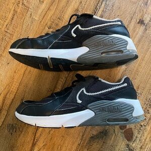 Boys Nike Black and White Air Max